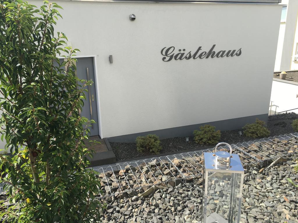 Wohnraum Hotel & Gaestehaus Gusterath Esterno foto